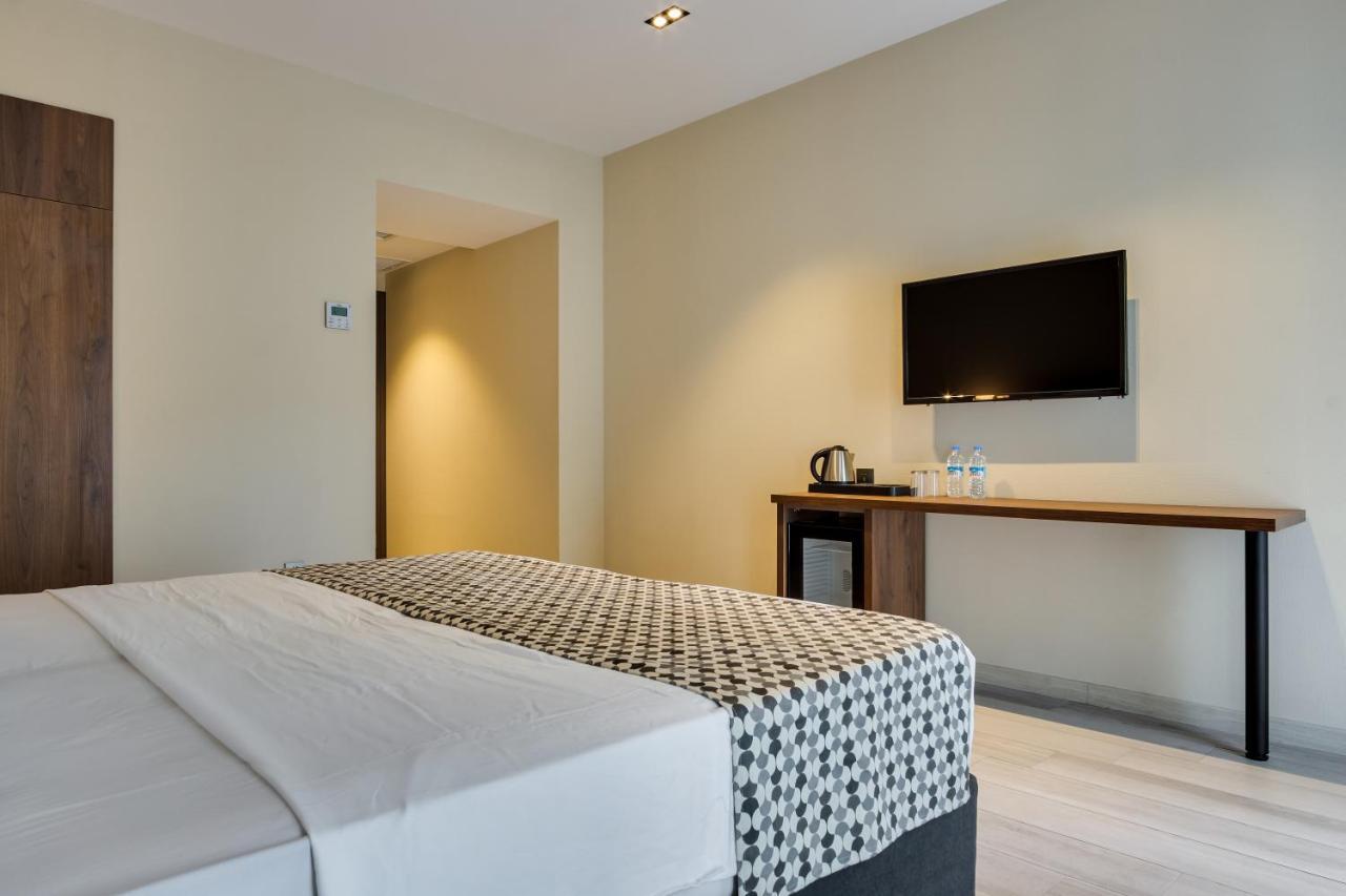 Eleven Inn Tbilisi Eksteriør bilde